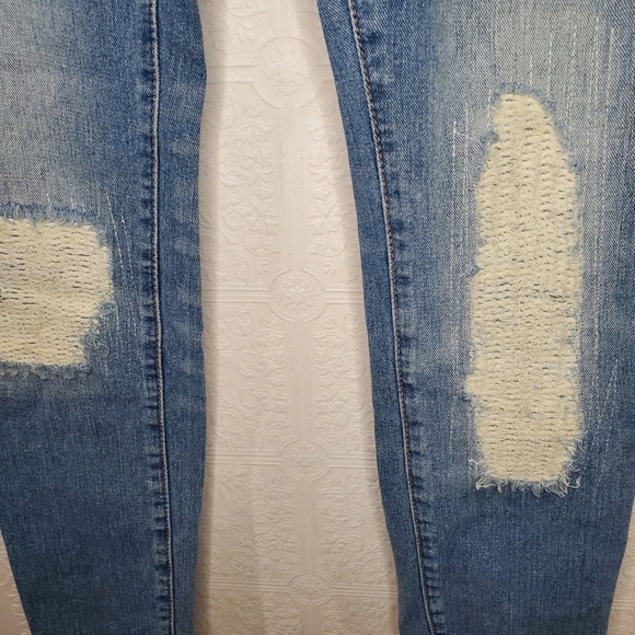 Free People distressed jeans - Picture 7 of 8